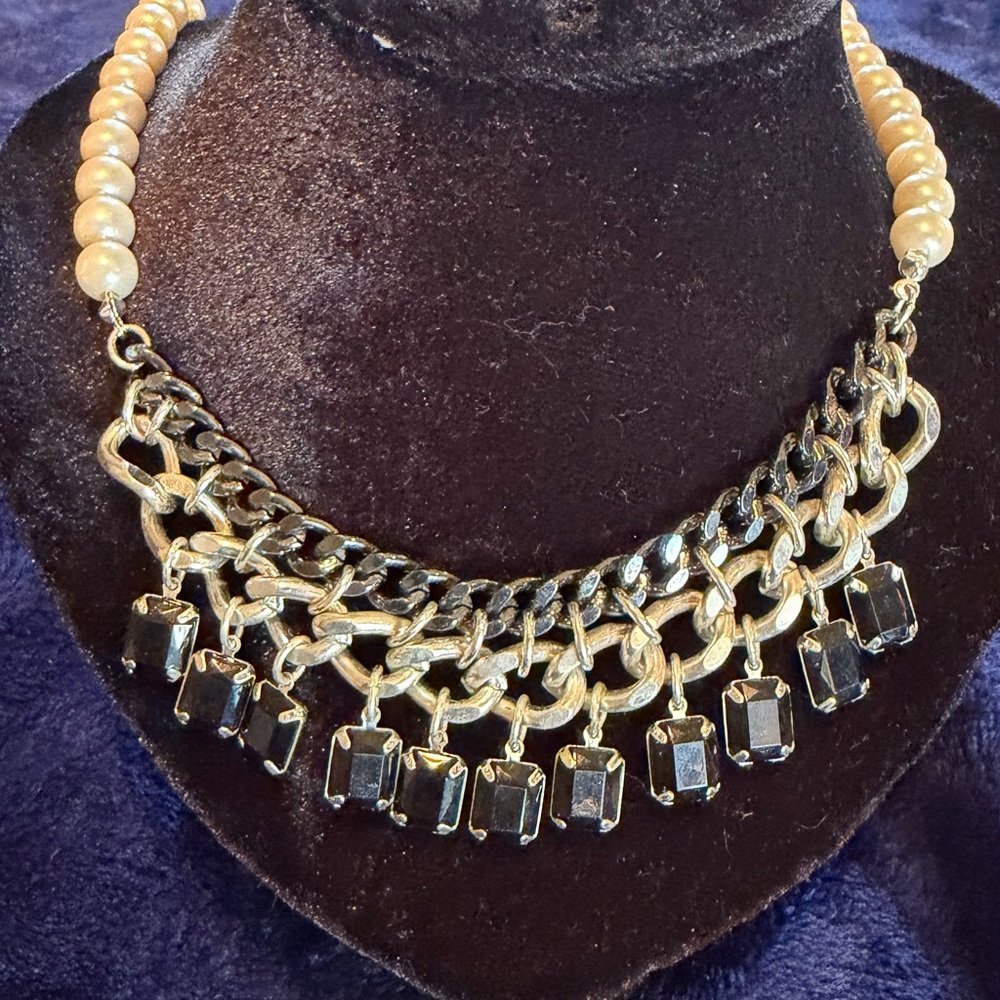 Avon Silver Tone Layered Necklace with Black Stones and Pearled Strand
